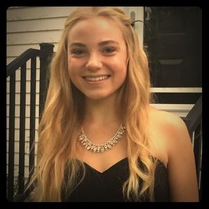 Meet your Posher, Joelle